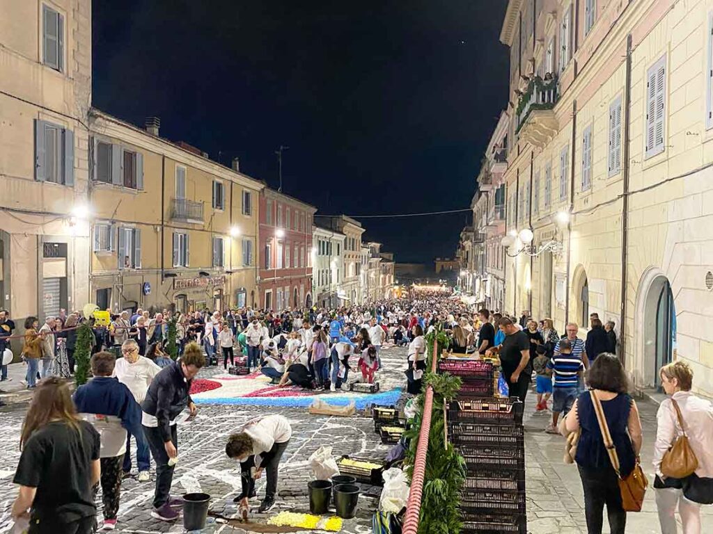 Casa-tornasole-genzano-infiorata-festa