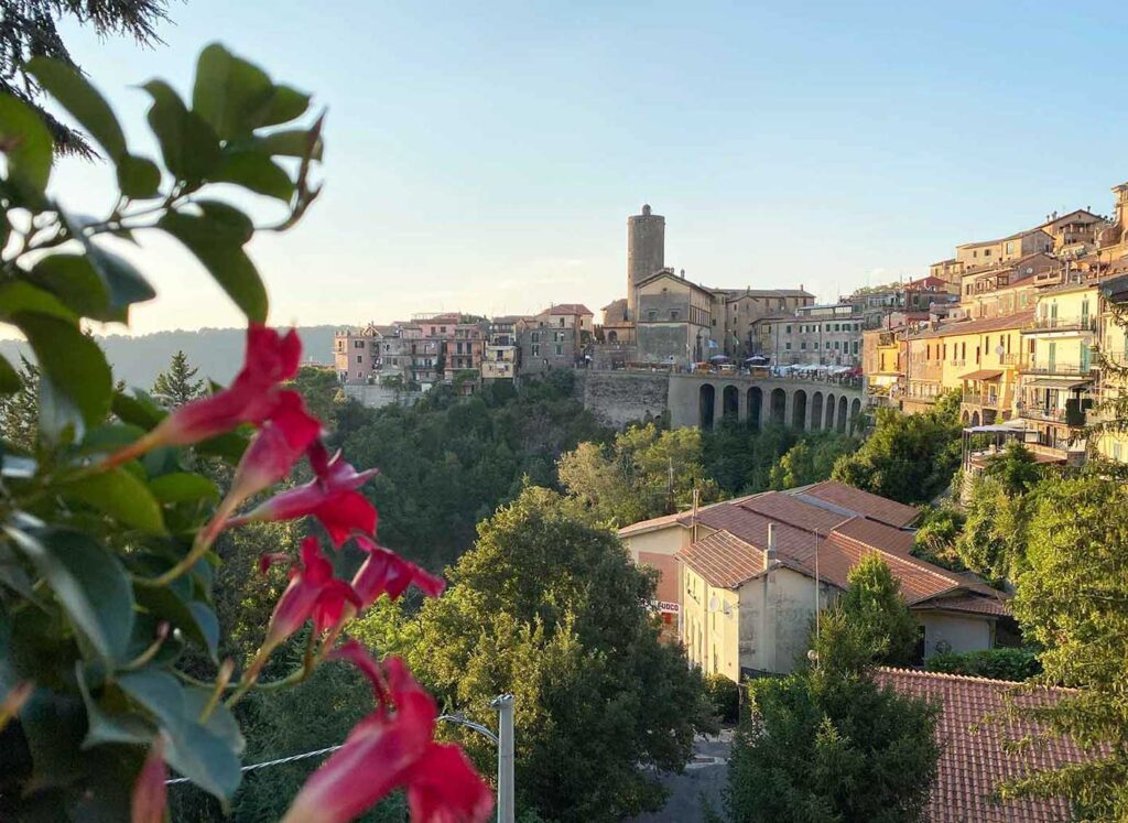 Casa-tornasole-vista-di-Nemi
